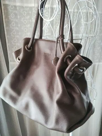 FURLA 브라운 핸드백 중고품