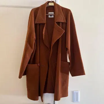 플랜테이션 뭐니 뭐니 해도 따뜻한 브라운 코트