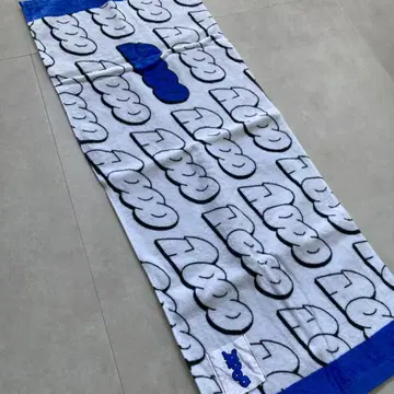 AOOO 미사용 새상품 타월 블루 x 화이트 3D LOGO TOWEL