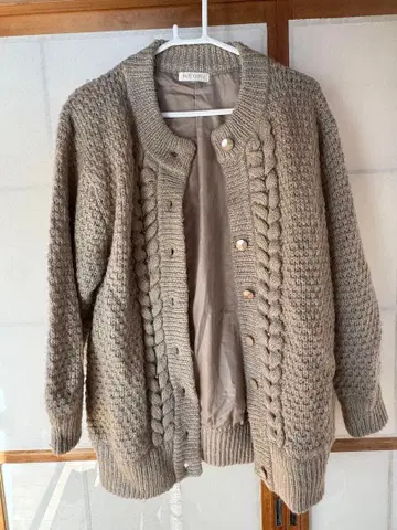 니트 가디건 베이지 겨울 의류