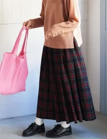bule de savon 울 혼방 체크 플리츠 스커트
