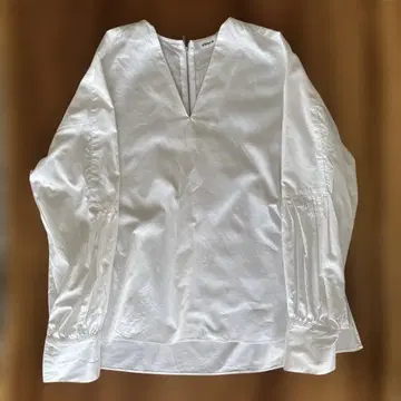 하이 카운트 포플린 보틀넥 블라우스