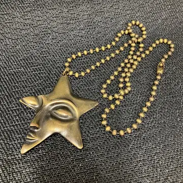 얼굴 별 모양 펜던트 목걸이