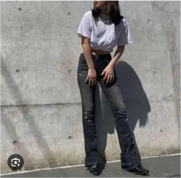 juemi x something inyo 데님 플레어 팬츠 페인트