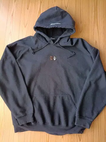 WORLD WIDE FAMOUS 풀오버 블랙 후드티