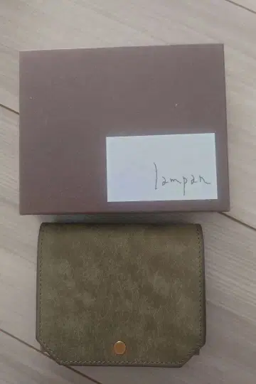 이단 접이식 지갑 가죽