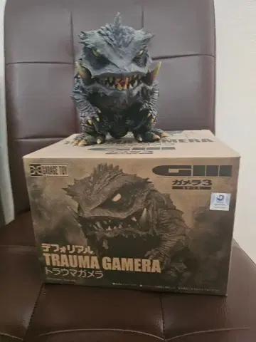 트라우마 가메라 피규어 디포리얼