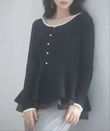 페플럼 니트 풀오버