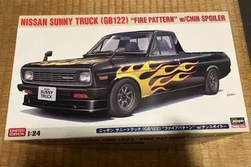 Nissan Sunny Truck (GB122) 1/24 사니트럭 사니