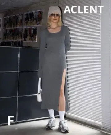 새상품 ACLENT 아클렌트 슬릿 리브 니트 롱 원피스