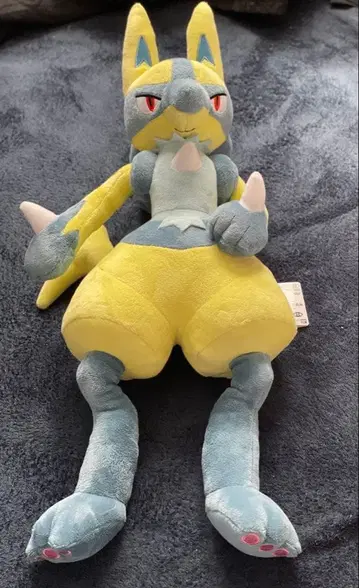 포켓몬스터 메챠모후굿토 봉제 인형 옐로우 컬러 루카리오 이로치