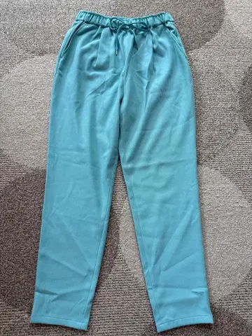 GREEN LABEL 라이트 블루 깔끔한 캐주얼 팬츠