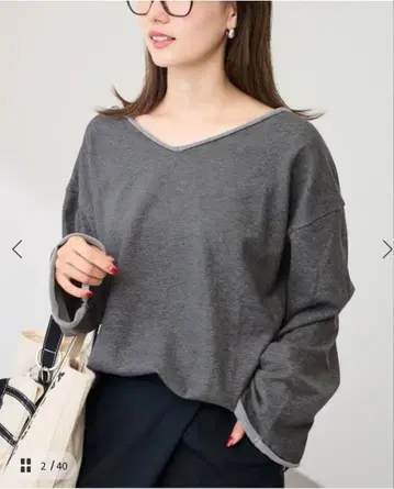 FRAMeWORK 뉴앙스 V넥 맨투맨