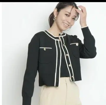 저스길리티 배색 니트 자켓 앙상블