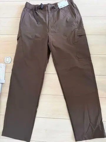 UNIQLO 기어 팬츠 택 포함