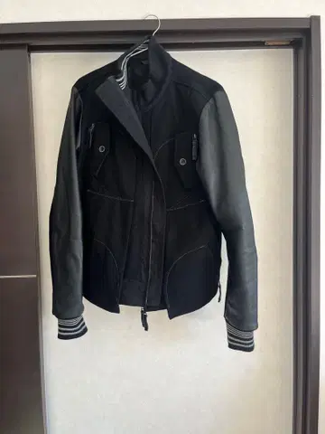 ELIADU LUMVERSTY 자켓