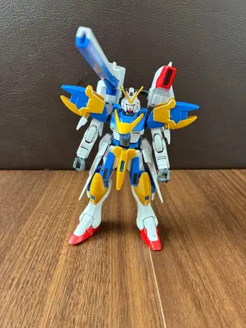 HG V2 어솔트 버스터 건담