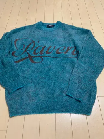 AZUL 샤기 로고 니트 F 사이즈 미사용 새상품