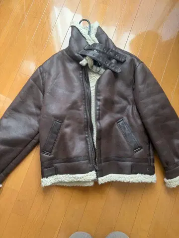 언그리드 페이크 무스탕 코트 M 사이즈