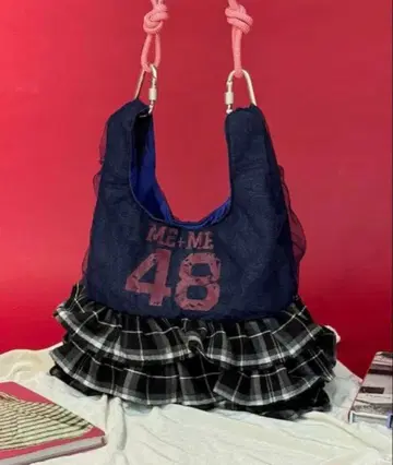 me +me 데님 프릴 숄더백