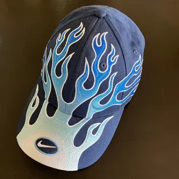 Nike 프레임 디자인 캡