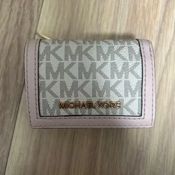 MICHAEL KORS 로고 장식 3단 폴더형 지갑