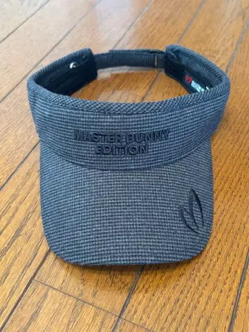 MASTER BUNNY EDITION 바이저 그레이 체크 무늬