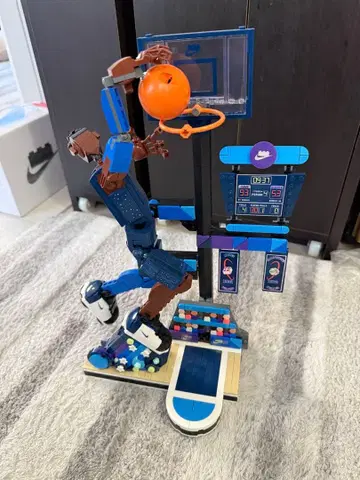 농구 선수 피규어 LEGO x NIKE
