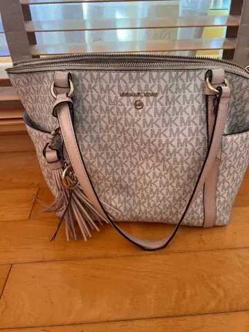 Michael Kors 로고 프린트 토트백