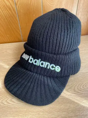 [ 새상품급 ] 뉴발란스 니트 모자 비니