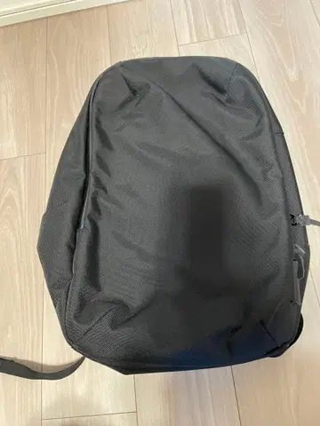 WEXLEY 블랙 백팩