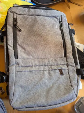 그레이 백팩 쿠션 포함 포켓 노트북 PC 수납 가능