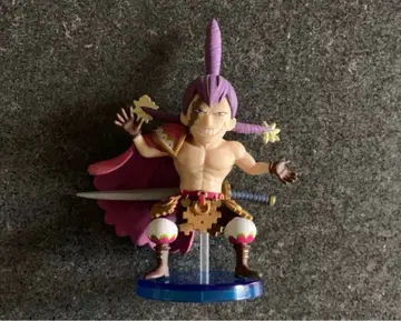 원피스 월드 컬렉터블 피규어 샬롯 크래커