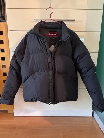 VAINL ARCHIVE x Marmot 다운 자켓