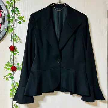 새상품급 크리스찬 오자르 페플럼 테일러드 자켓 블랙 M