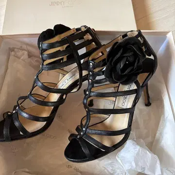 JIMMY CHOO 블랙 가죽 하이힐