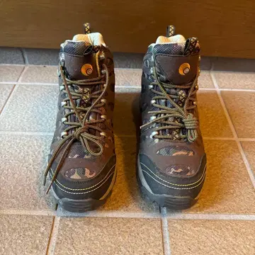 카모 패턴 방수 등산화