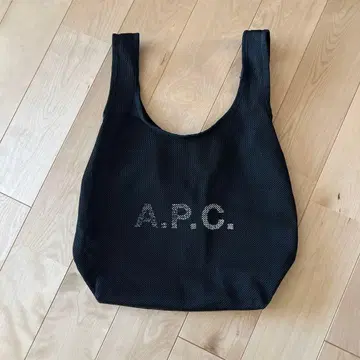 APC 메쉬 백 블랙 새상품급 노면점 구매 상품