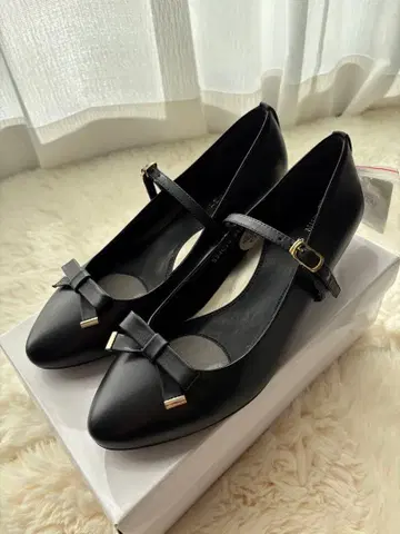 [ 새상품 미사용 ] 아오키 LES MUES 펌프스 블랙 24.5cm