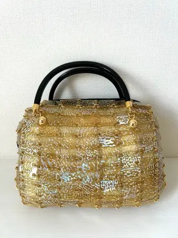 [미사용] 골드 핸드백 돈피 플레이트