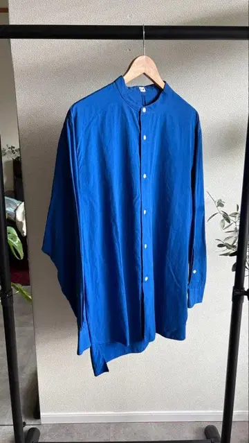 Ets.Materiaux 이티에스마테리오 파랑 셔츠