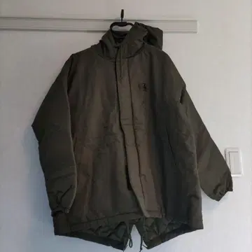 Canterbury 후드 부착 자켓 올리브 그린