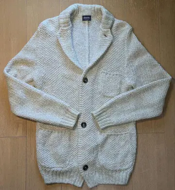 Drumohr 크림색 가디건