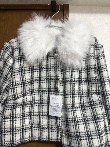 퍼 달린 체크 무늬 노카라 자켓 F 사이즈