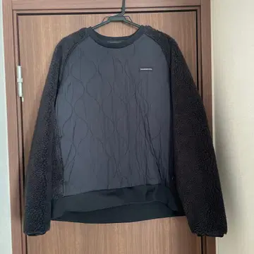 [ 새상품 ] 타라스불바 퀼트 보아 플리스 풀오버 블랙