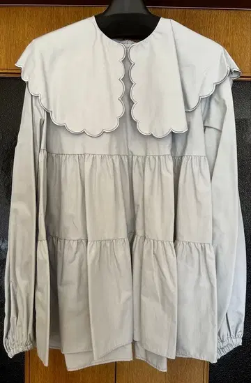 yori 그레이 스캘럽 옷깃 셔츠 F 사이즈