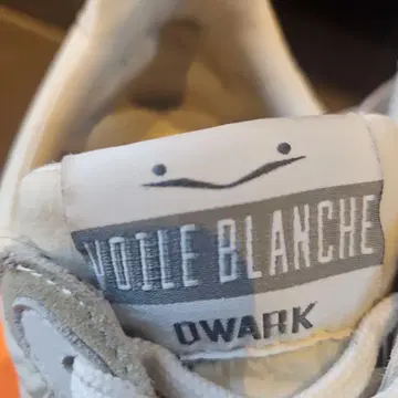 VOILLEBLANCHE O-Wark 화이트 스니커즈