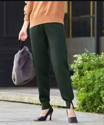 ICB 아이씨비 SyntheticYarn 스무스 니트 조그 팬츠