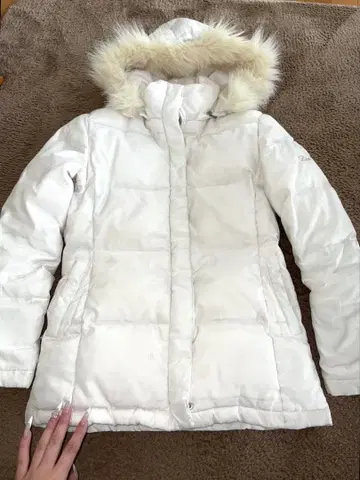 화이트 퍼 다운