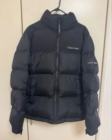 Calvin Klein 블랙 다운 자켓